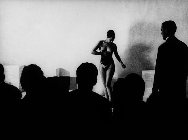 Presentation of the "Anthropométries de l'Époque Bleue" at the Galerie Internationale d'Art Contemporain