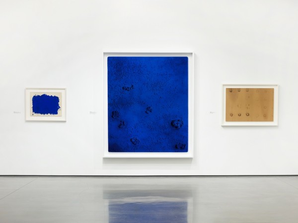 Yves Klein / David Hammons