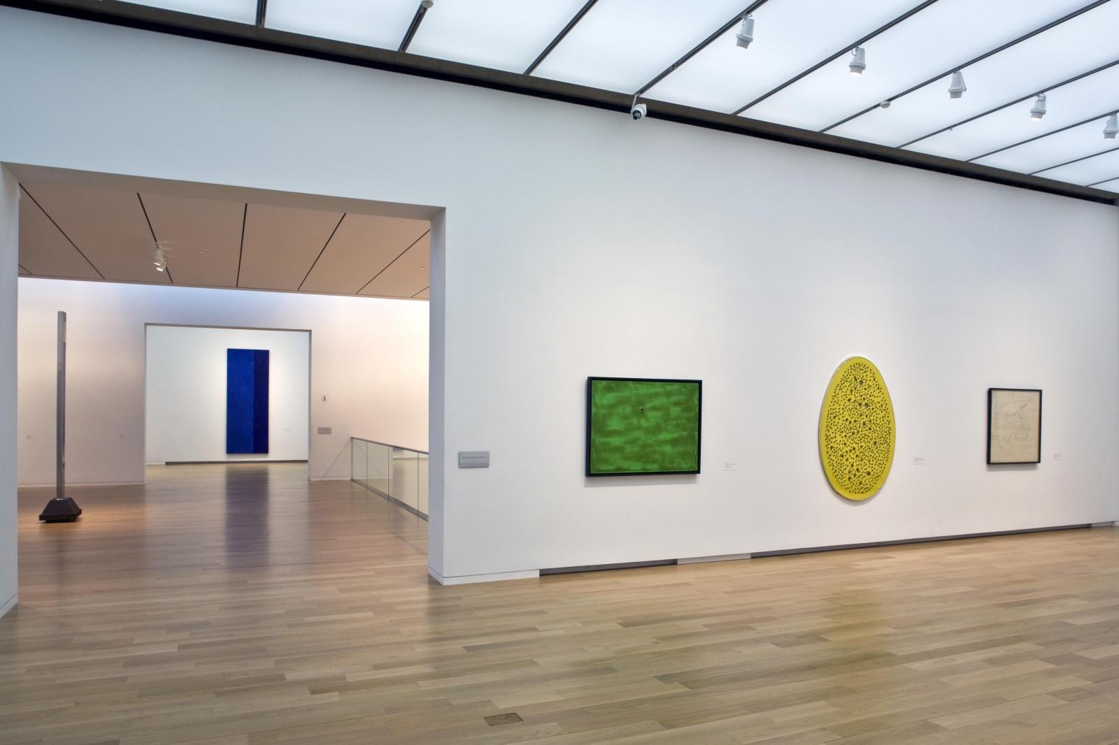View of the exhibition, "Declaring Space: Lucio Fontana, Yves Klein, Barnett Newman, Mark Rothko", Modern Art Museum, 2007
