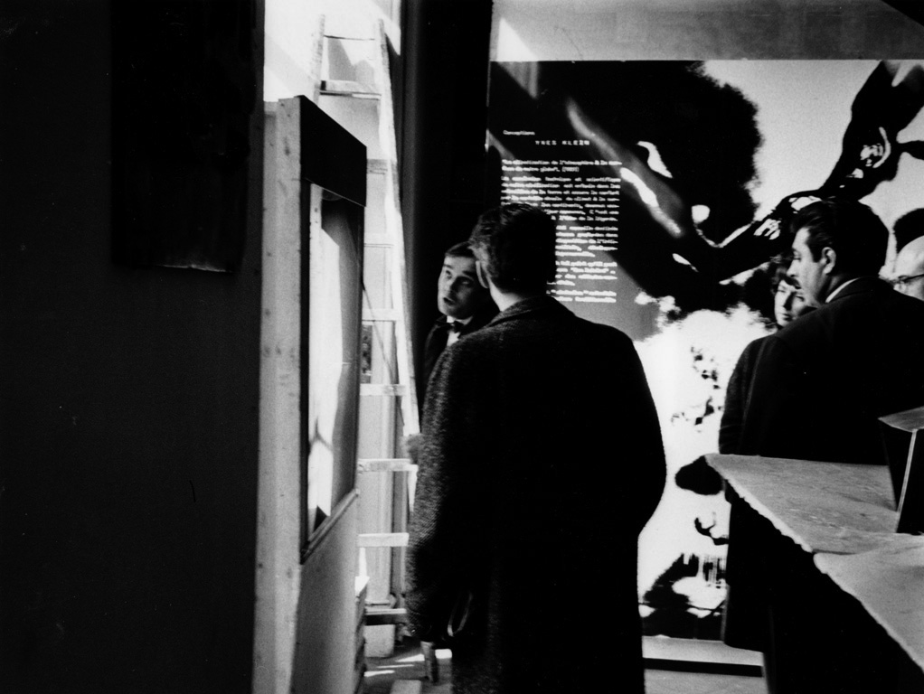 Vue de l'exposition "Antagonismes 2 : l'objet", Musée des Arts Décoratifs, Paris, 1962