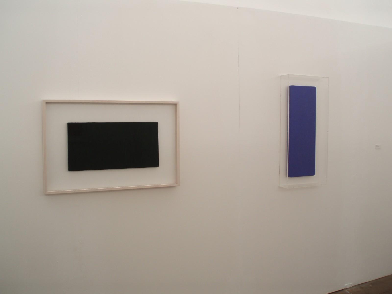 View of the exhibition, "Yves Klein. Der Sprung ins Leere. Pretiosen des Nouveau Réalisme", Museum Moderner Kunst, 2006
