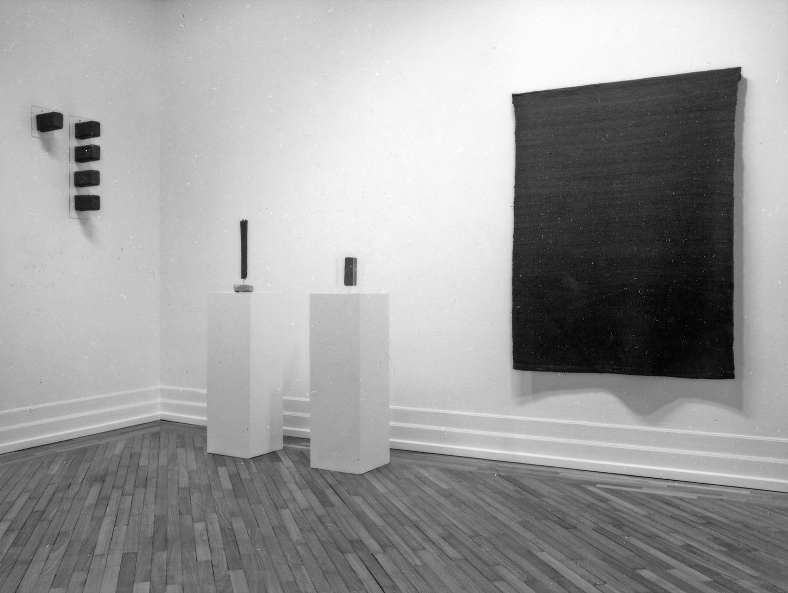 Vue de l'exposition "Yves Klein", Museet for Samtidskunst, 1997