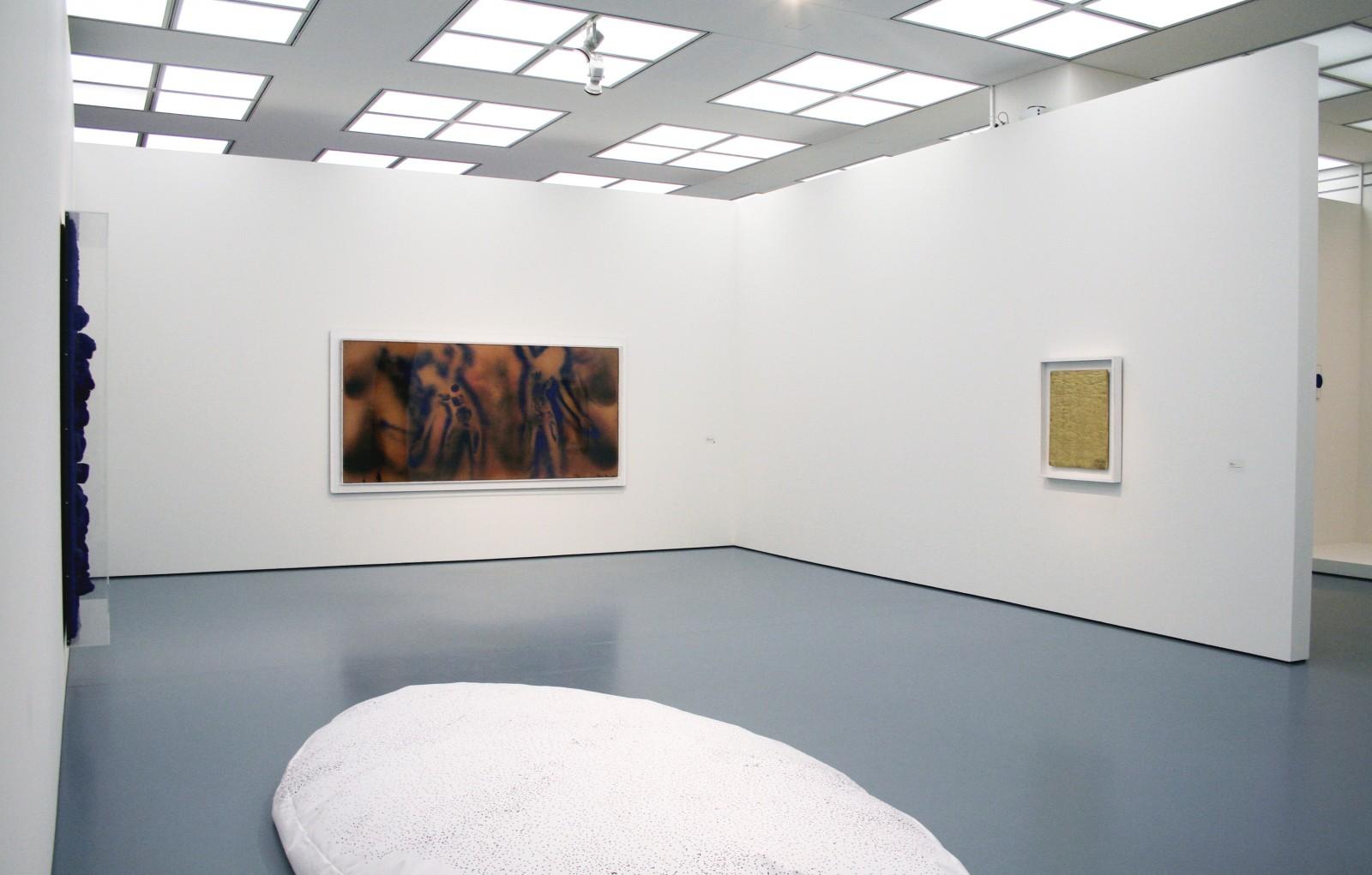 Vue de l'exposition, "Zero - Internationale Künstler-Avantgarde der 50er/60er Jahre", Museum Kunstpalast, 2006 (RE 18, FC 1, MG 11)