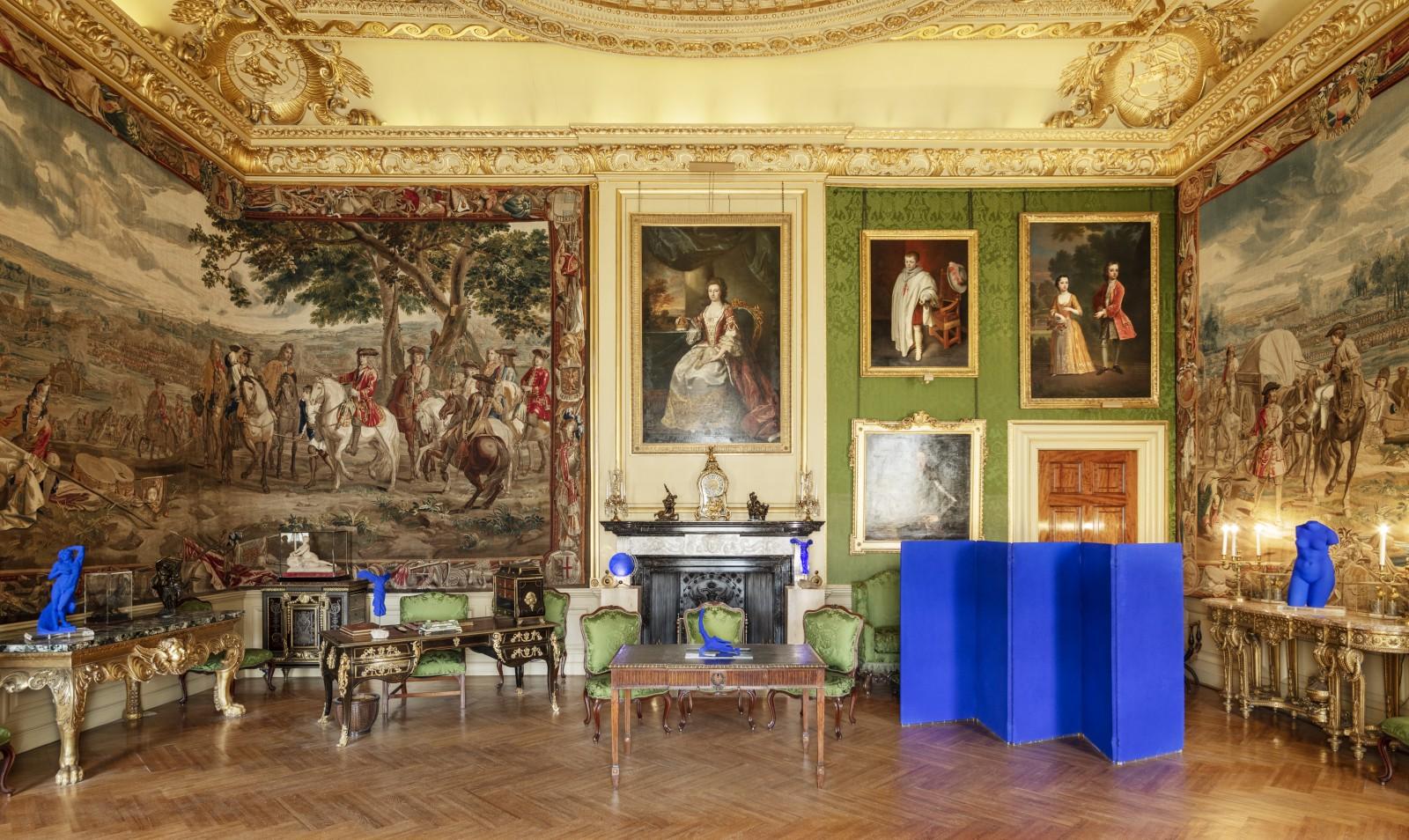 View of the exhibition "Yves Klein", Blenheim Palace, 2018 (RP 5, S 25 I, S 9II, IKB 62, S 20 I)