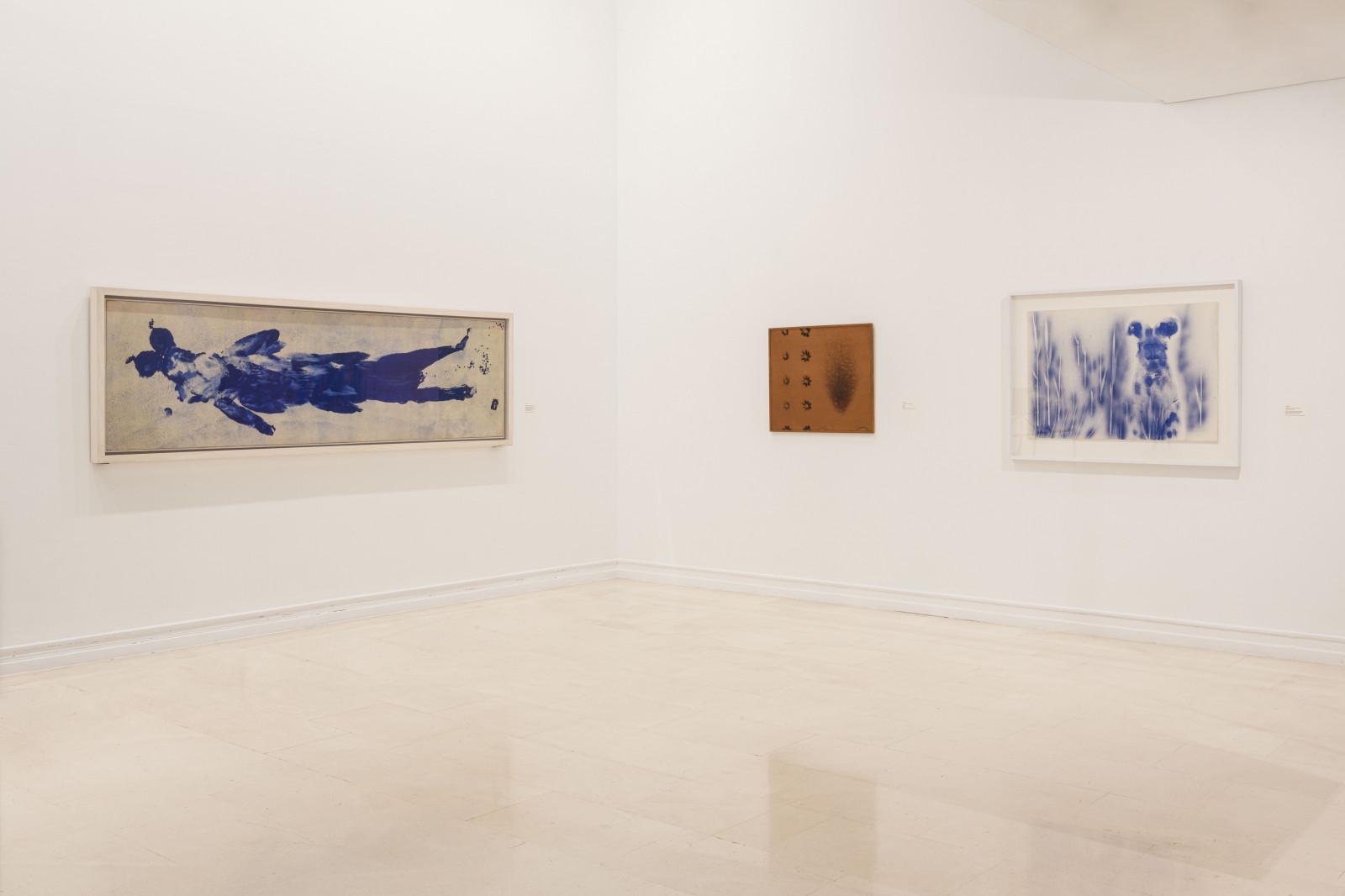 Vue de l'exposition "Far from the void. ZERO and postwar art in Europe", IVAM, Valence, Espagne, 2022