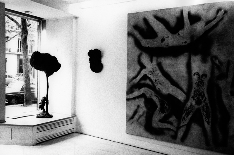 Vue de l'exposition "Yves Klein", Galerie Alexandre Iolas Paris, 1965