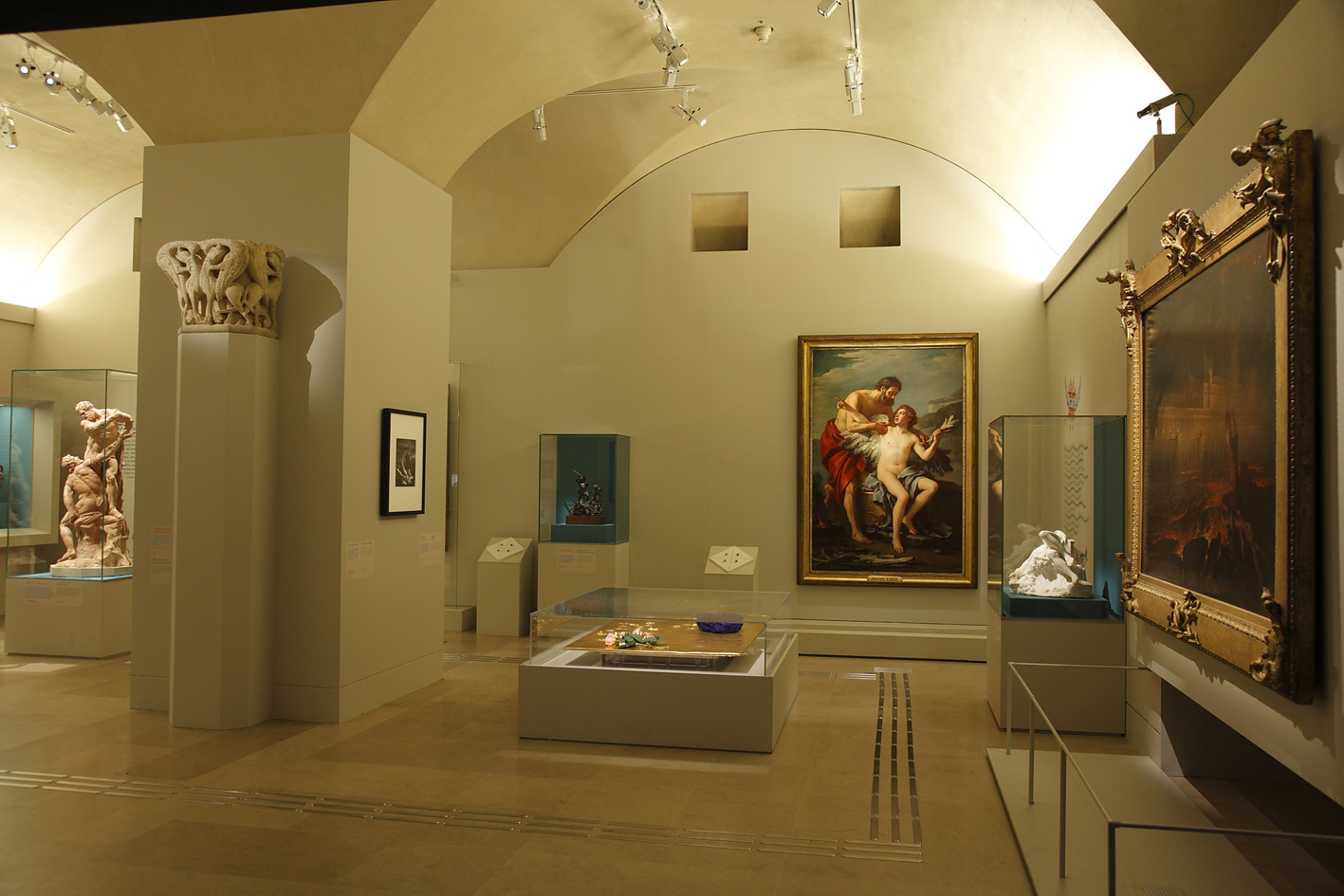 View of the exhibition "La Petite Galerie du Louvre - Les mythes fondateurs", Musée du Louvre, 2015 (RP 3)