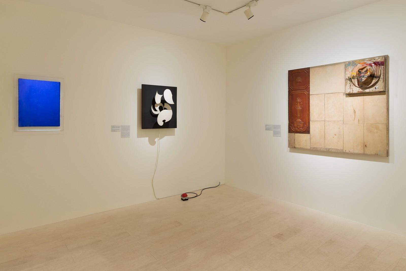Vue de l'exposition, "Azimuth. Continuity and the new", Peggy Guggenheim Collection, 2014 (IKB sn 2)