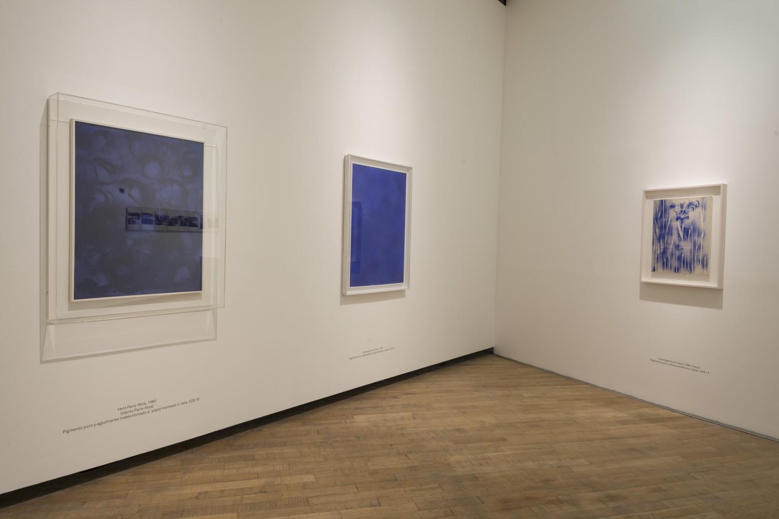 View of the exhibition "Yves Klein - Retrospectiva", PROA Fundación, 2017