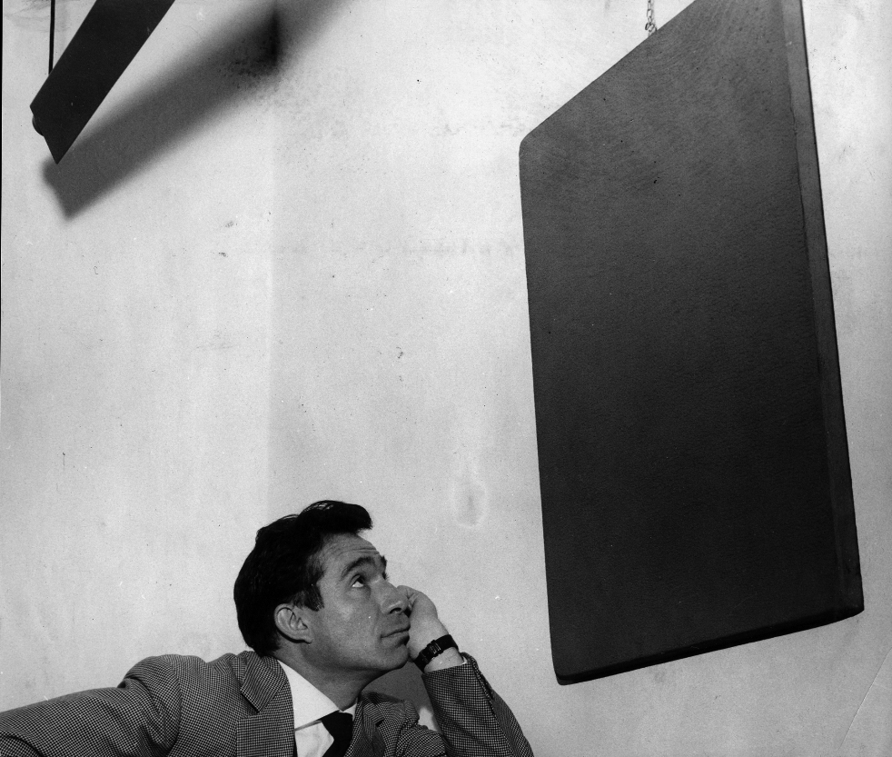 View of the opening of the exhibition, "Yves Klein : Proposte monocrome, epoca blu", Galleria Apollinaire, 1957