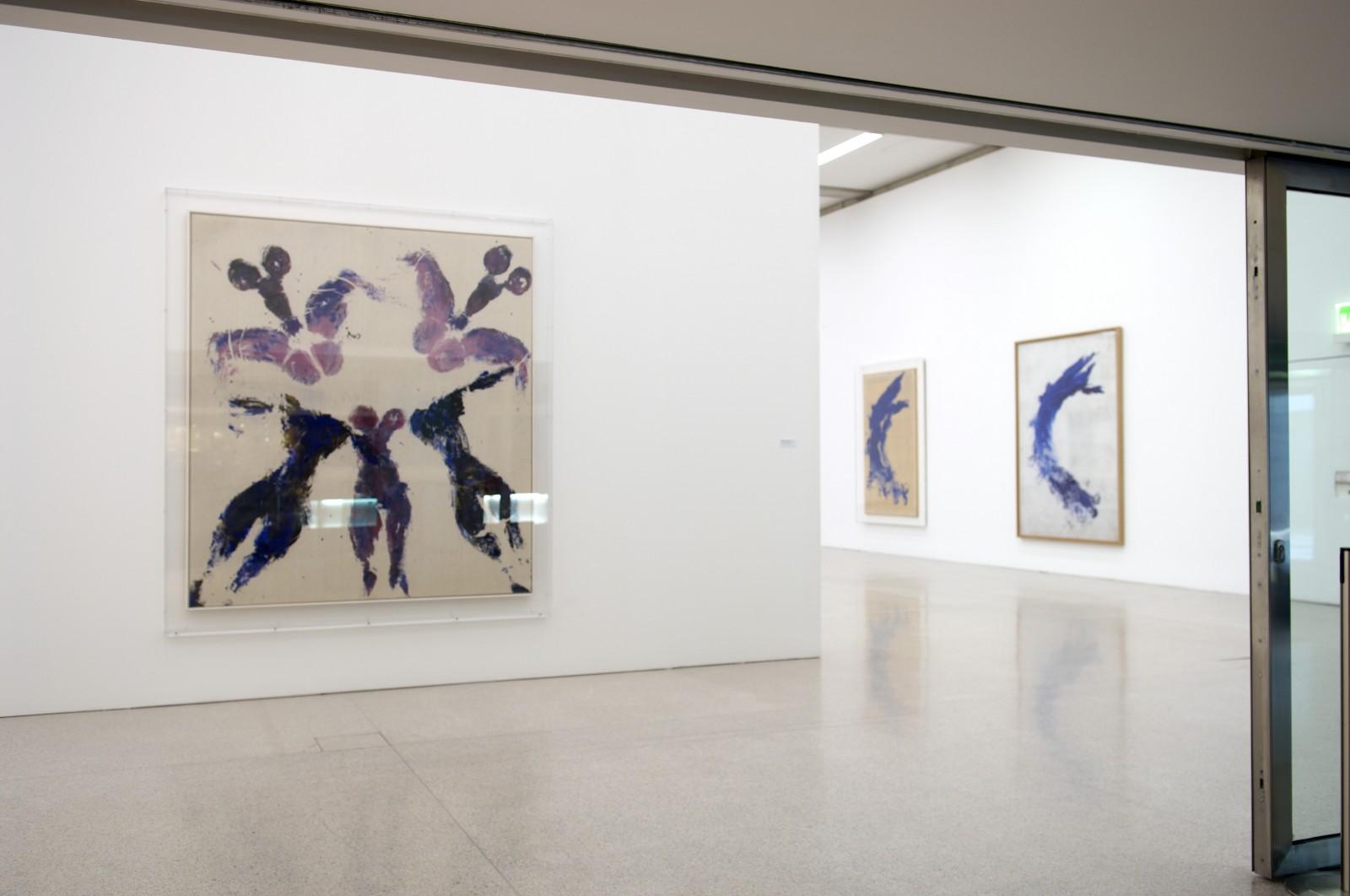 Vue de l'exposition, "Yves Klein Body, Colour and the Immaterial", mumok - Museum moderner Kunst Stiftung Ludwig Wien, 2007