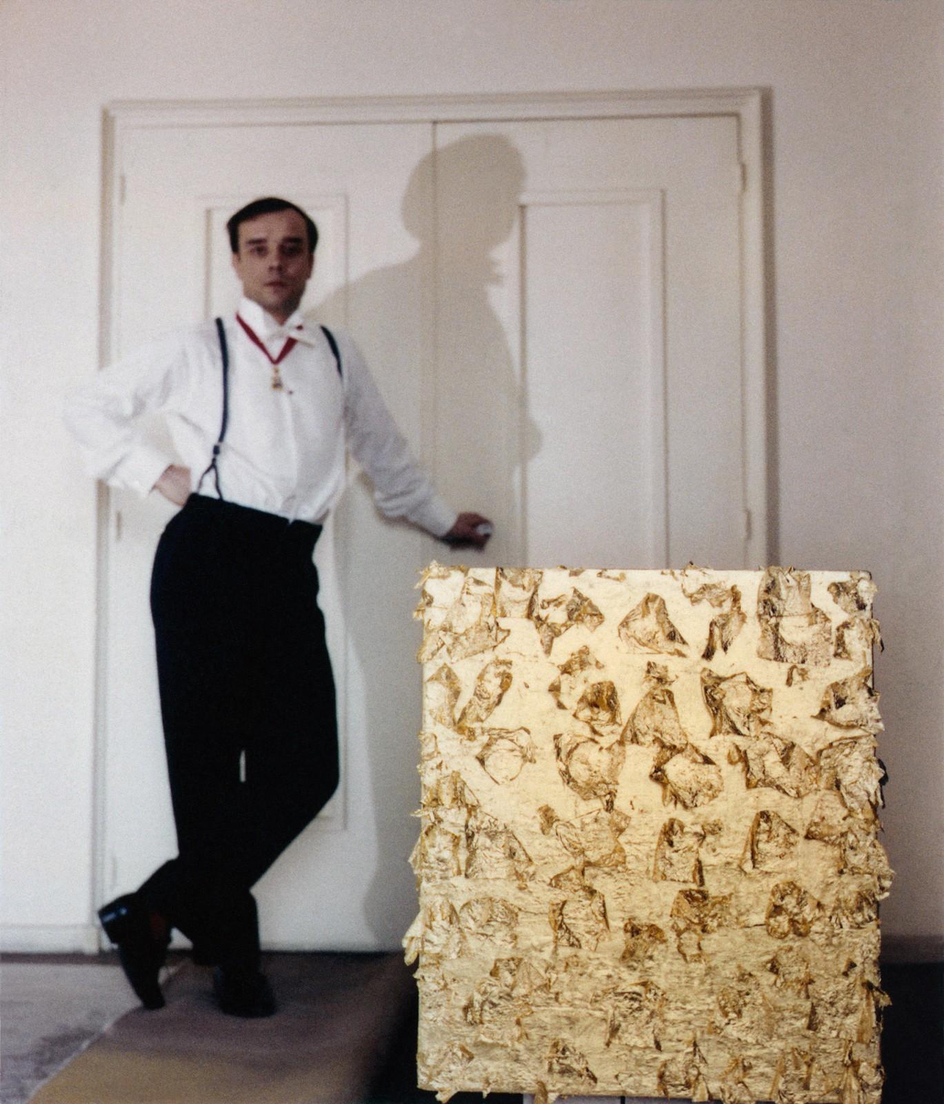 Yves Klein et son Monogold (MG 15)