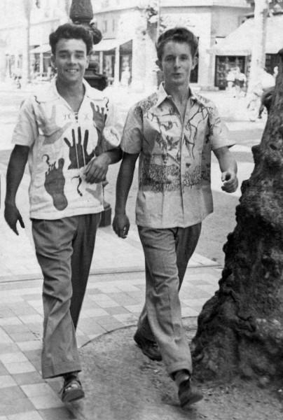 Yves Klein et Claude Pascal dans les rues de Nice