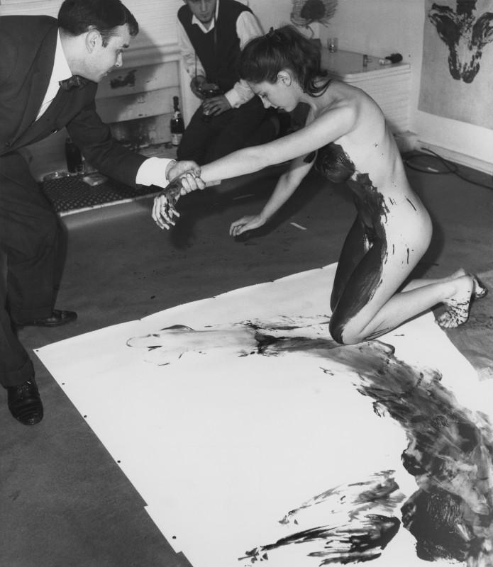 Yves Klein realizing an Anthropometry with Michèle in his studio (ANT 78)