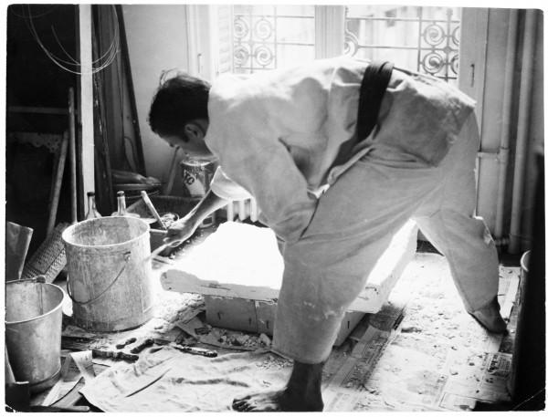 Yves Klein creating "La Vague" (IKB 160)