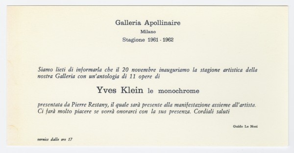 Carton d'invitation de l'exposition "Yves le monochrome: il nuovo realismo del colore"
